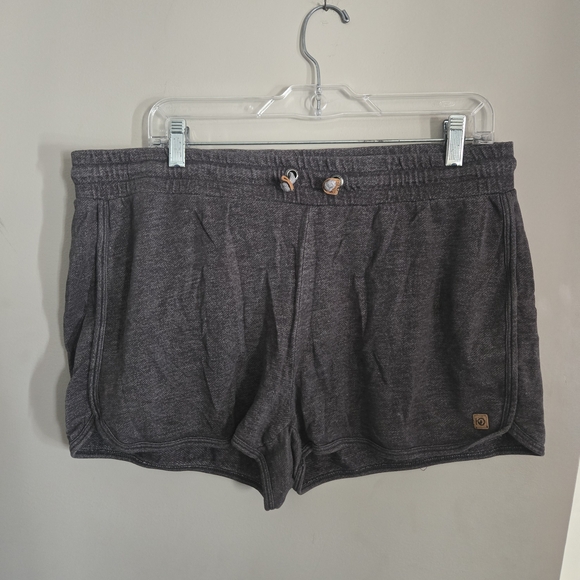 tentree Women's Heather Charcoal Athletic Shorts - Picture 3 of 6